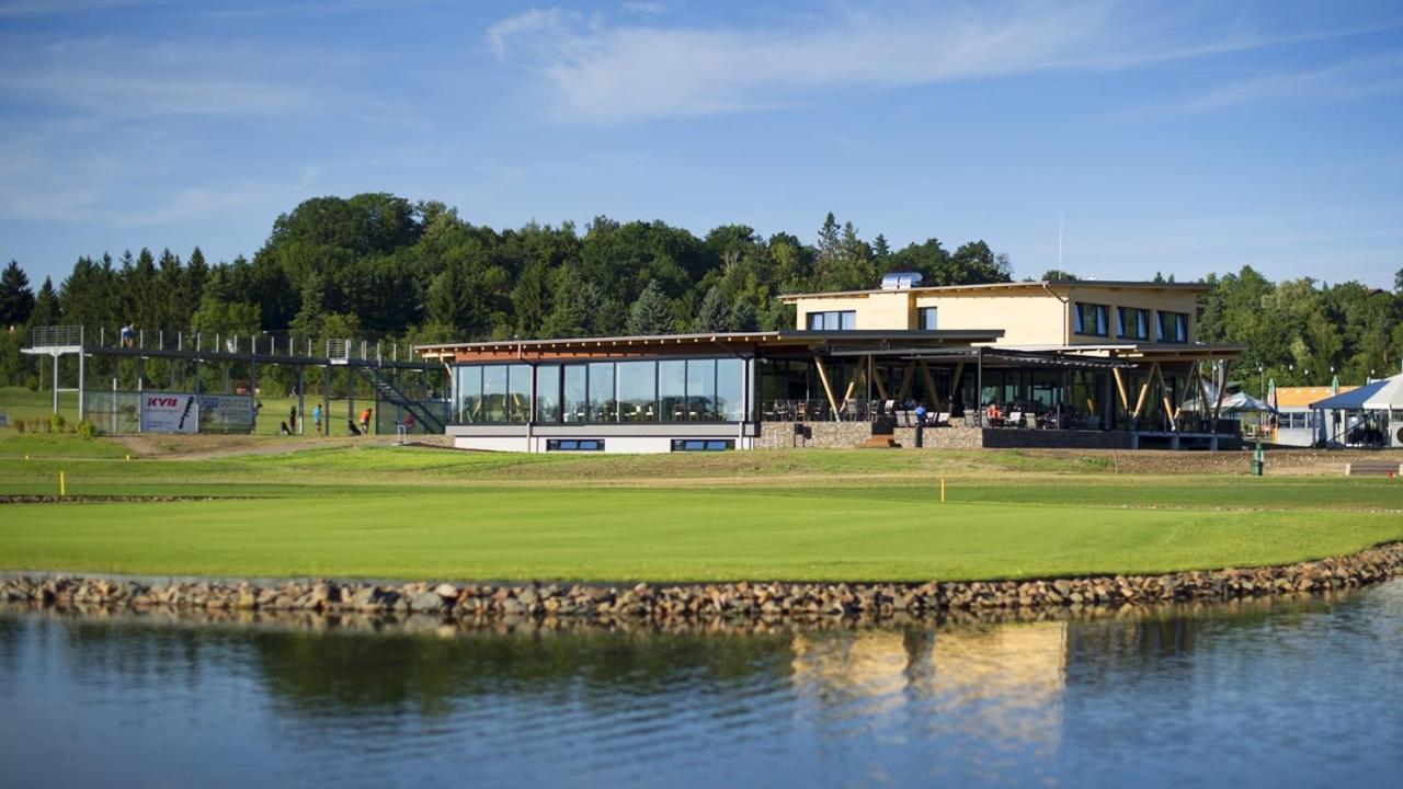 Konference Park Hotel Hradec Králové Kültér fotó